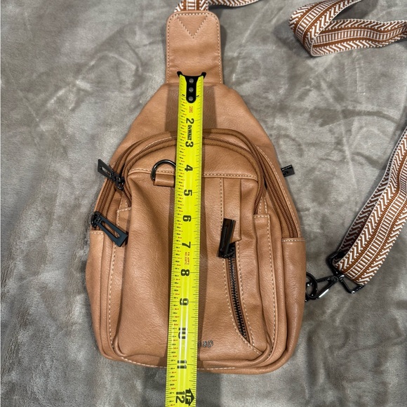 Tan Women's Crossbody Bag - Picture 5 of 6